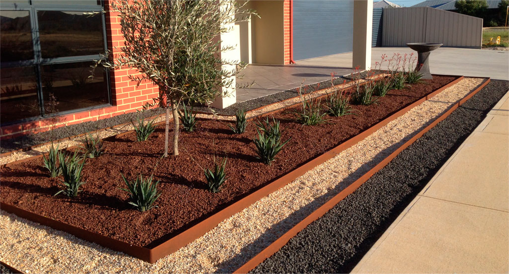 Formboss Steel Garden Edging for beautiful gardens